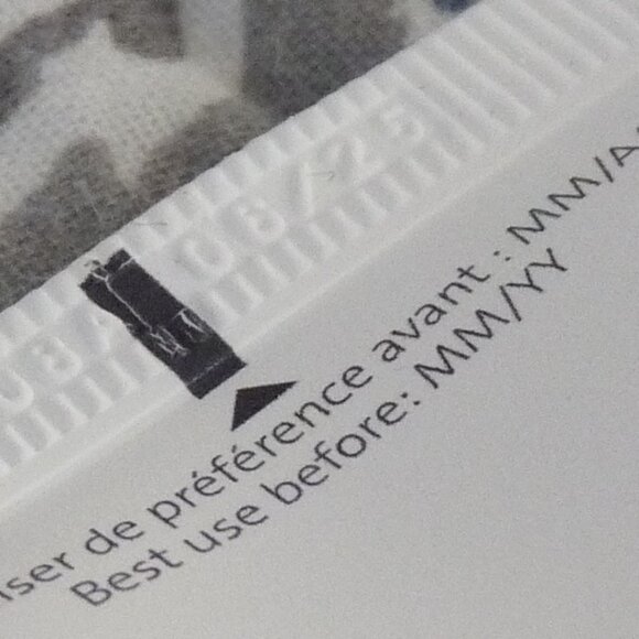 ๐ $24 Yonka Yon-ka Age Defense Cream Pamplemousse Revitalizing Protective - Picture 7 of 8